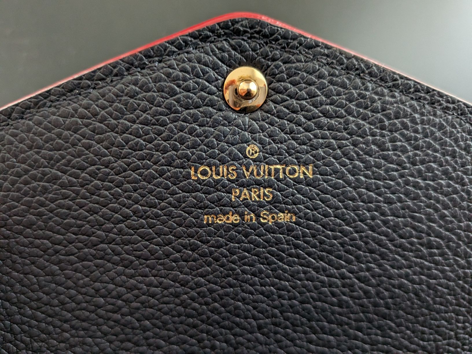 Louis Vuitton Portamonete: Louis Vuitton Sarah Leather Wallet – Usato da Morges venduto da dhi_y2qk 7