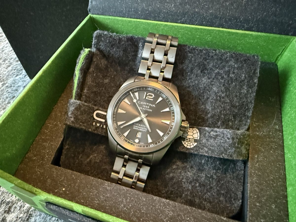 Certina Orologi: Certina DS Action Fixed brezel Titan – Usato da Sennhof venduto da dar_cms9 1