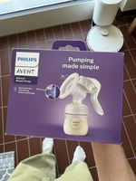 New Philips Avent Manual Breast Pump 
