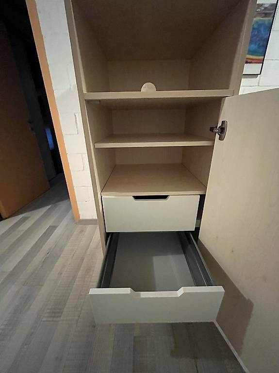 Mobili TV: TV Möbel und HiFi  Möbel (2 sep. Möbel) – Usato da Kriens venduto da TrudyT 1
