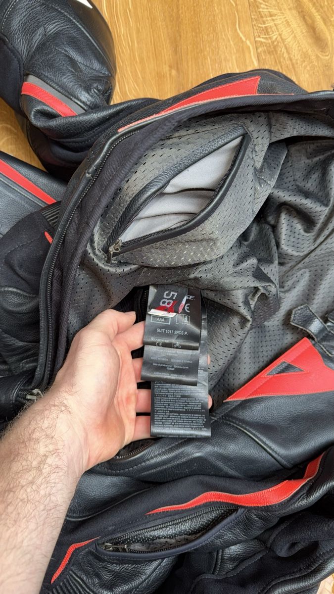 Dainese Completi: Dainese Lederkombi Herren, Grösse 58 – Usato da Kirchdorf AG venduto da Lino.wieduwilt 3