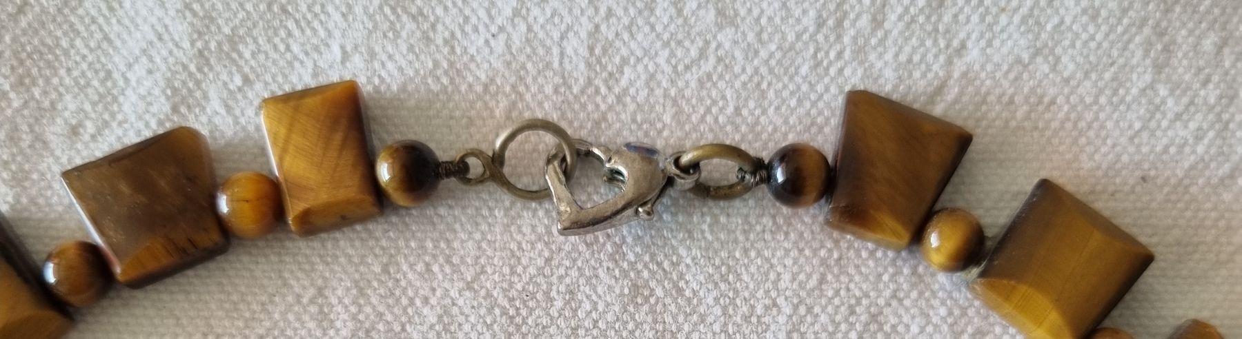Catenine: Collier Oeil de Tigre Vintage, formes Géométriques Originale – Usato da Grand-Lancy venduto da Evelyne010 3