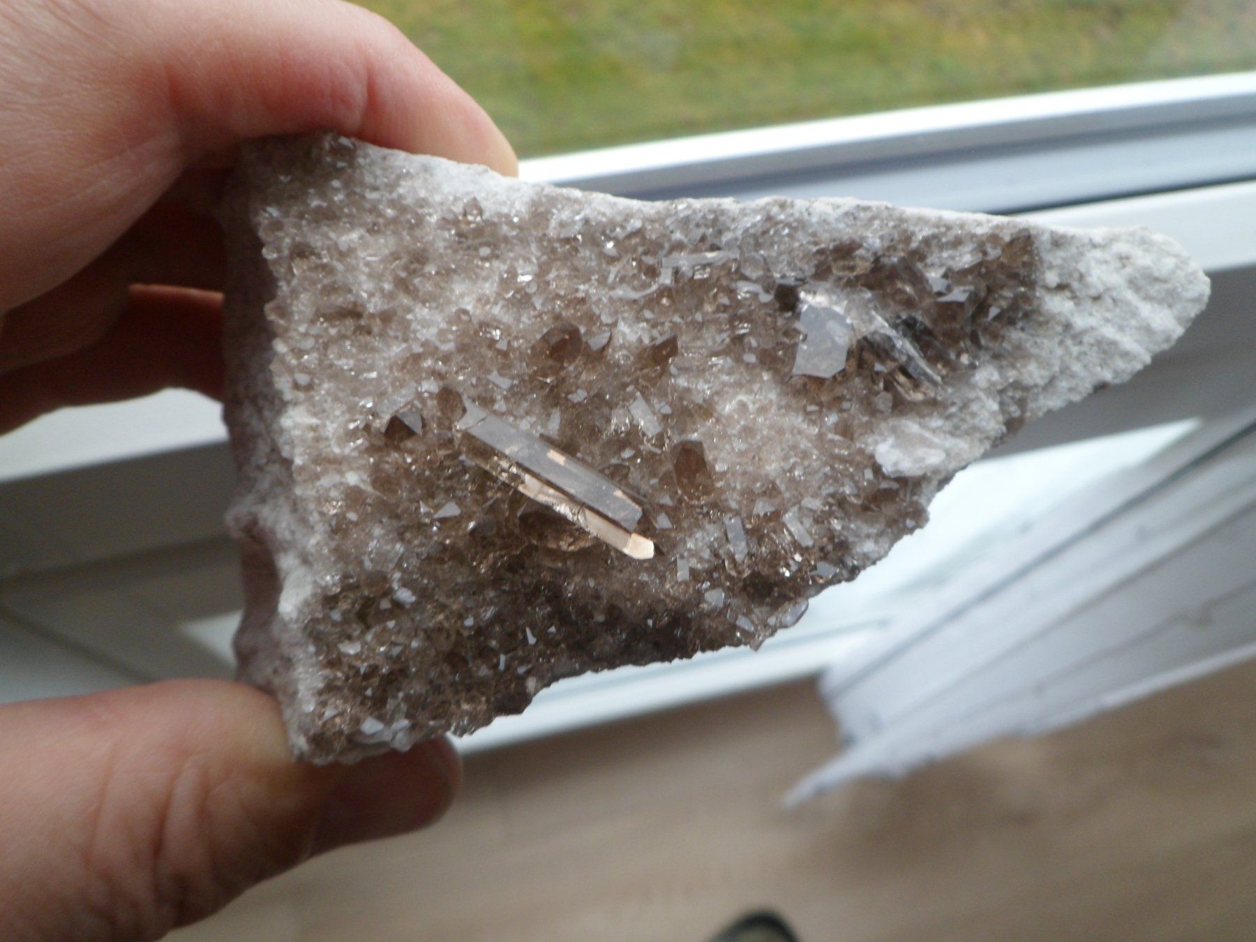 Minerali & Pietre curative: Rauchquarz auf 2 Seiten. Schweiz – Usato da Affoltern am Albis venduto da Fossil60 2