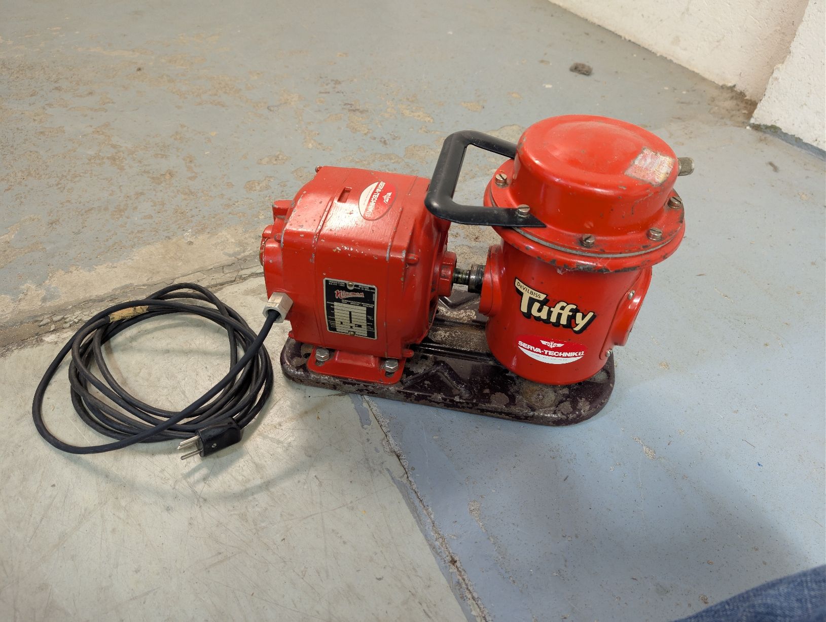 Compresseurs: Vintage Kompressor Tuffy – D'occasion à Mellingen par jea_hkf9