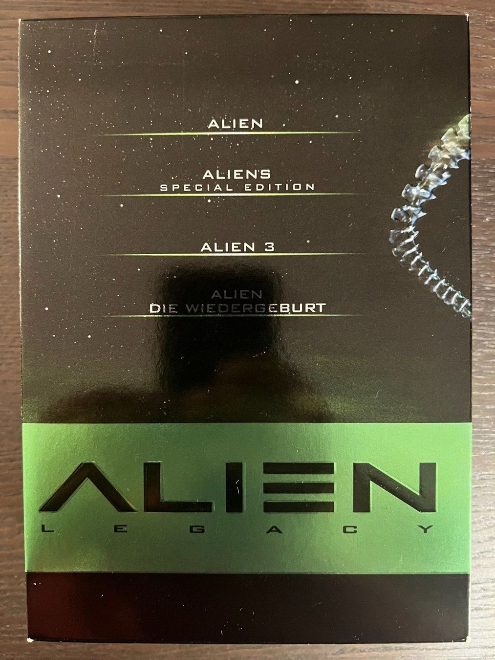 Tous les DVDs: Alien Legacy – D'occasion à Zürich par FilmFreunde 1