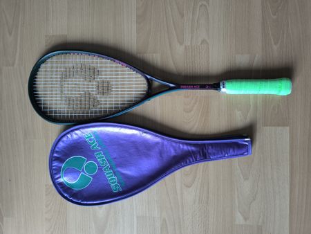 Squashschläger mit Hülle