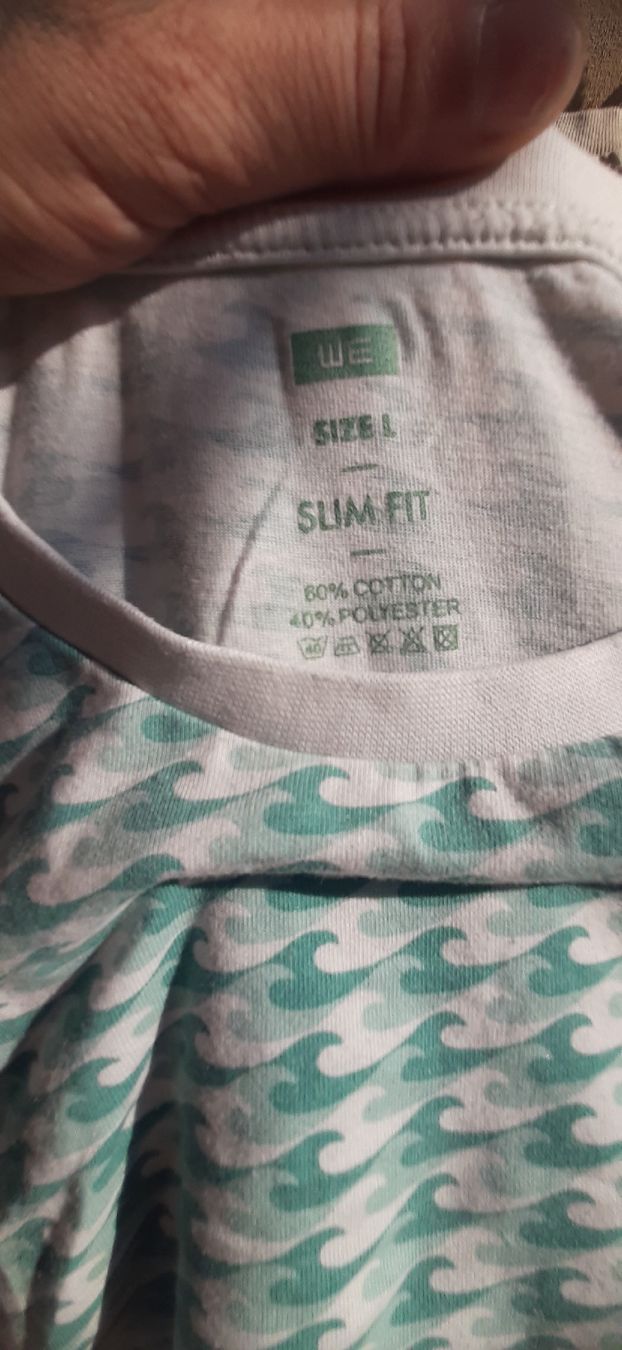 We T-shirt: we fashion t-shirt – Nuovo (secondo la descrizione) da Montreux venduto da Sorabest 1