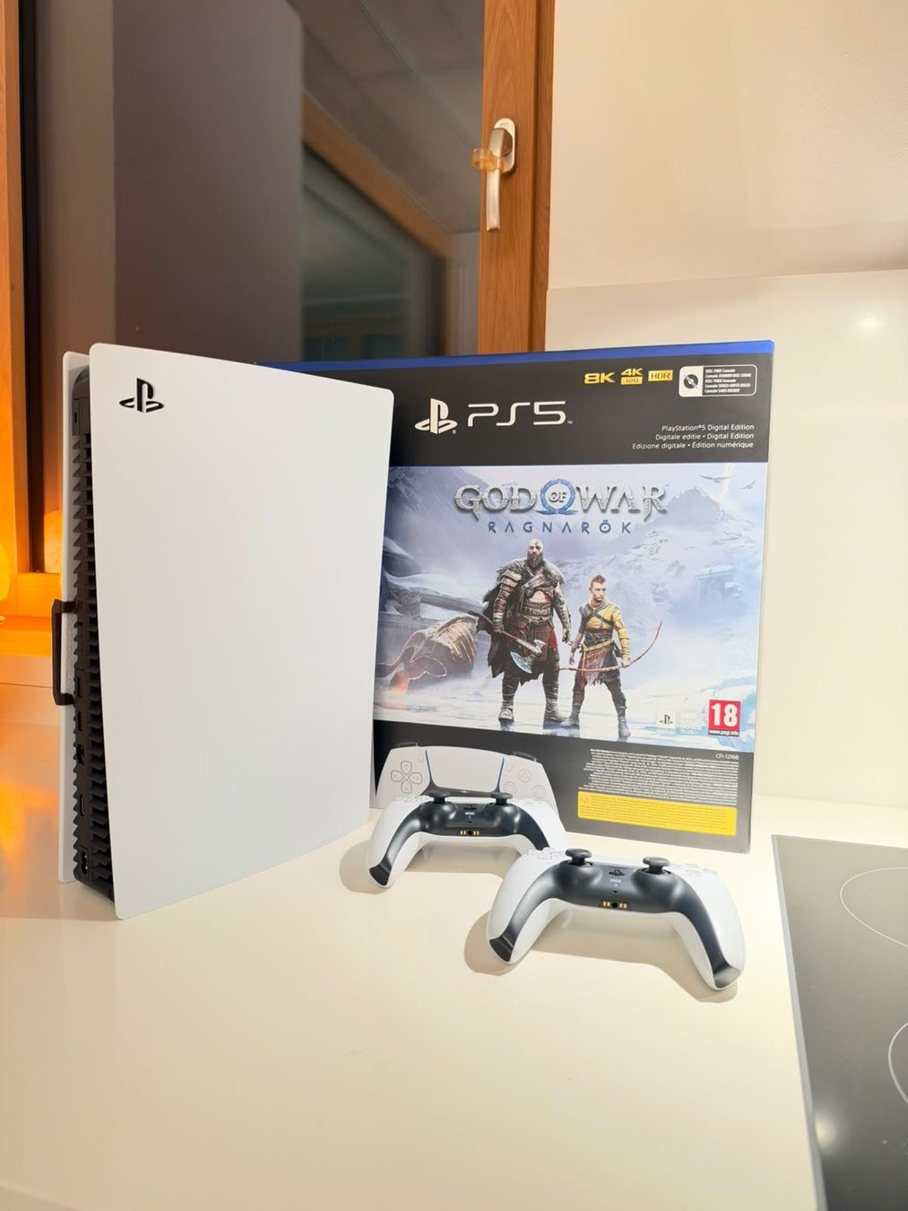 Sony Konsolen: PlayStation 5 Digital Edition mit 2. Controller + OVP – Gebraucht aus Zürich von FlooRaas