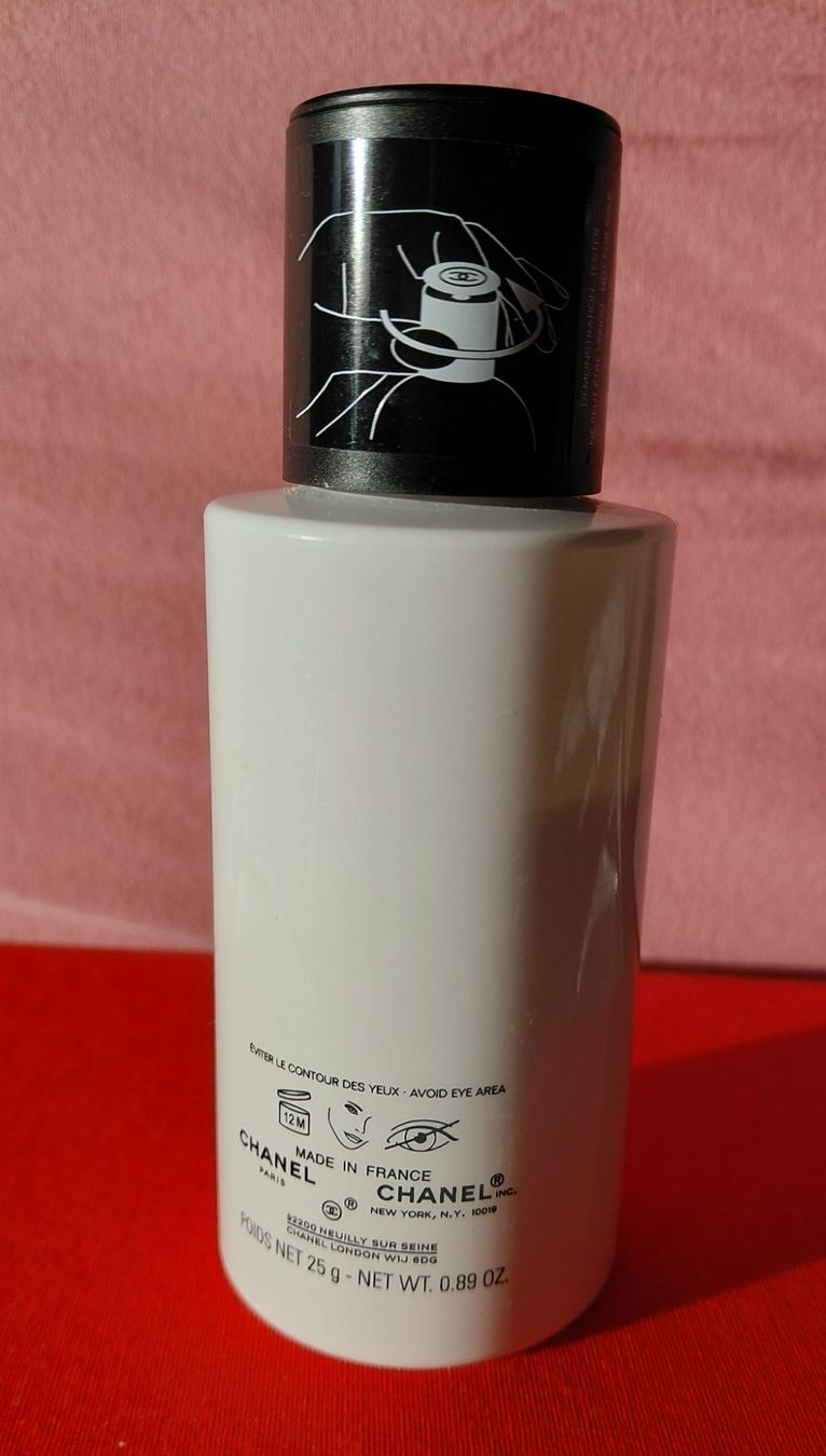 Chanel Make-up: Gesichtsreiniger Chanel – Usato da Zürich venduto da ewka 2