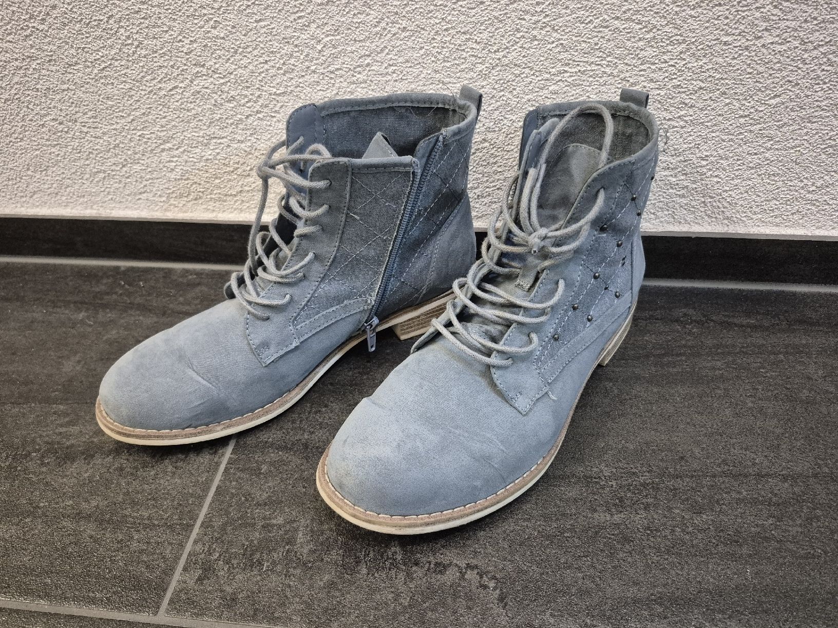 Scarpe da donna: Schöne, hellblaue Stiefel Gr. 41 – Usato da Igis venduto da Tiggers1