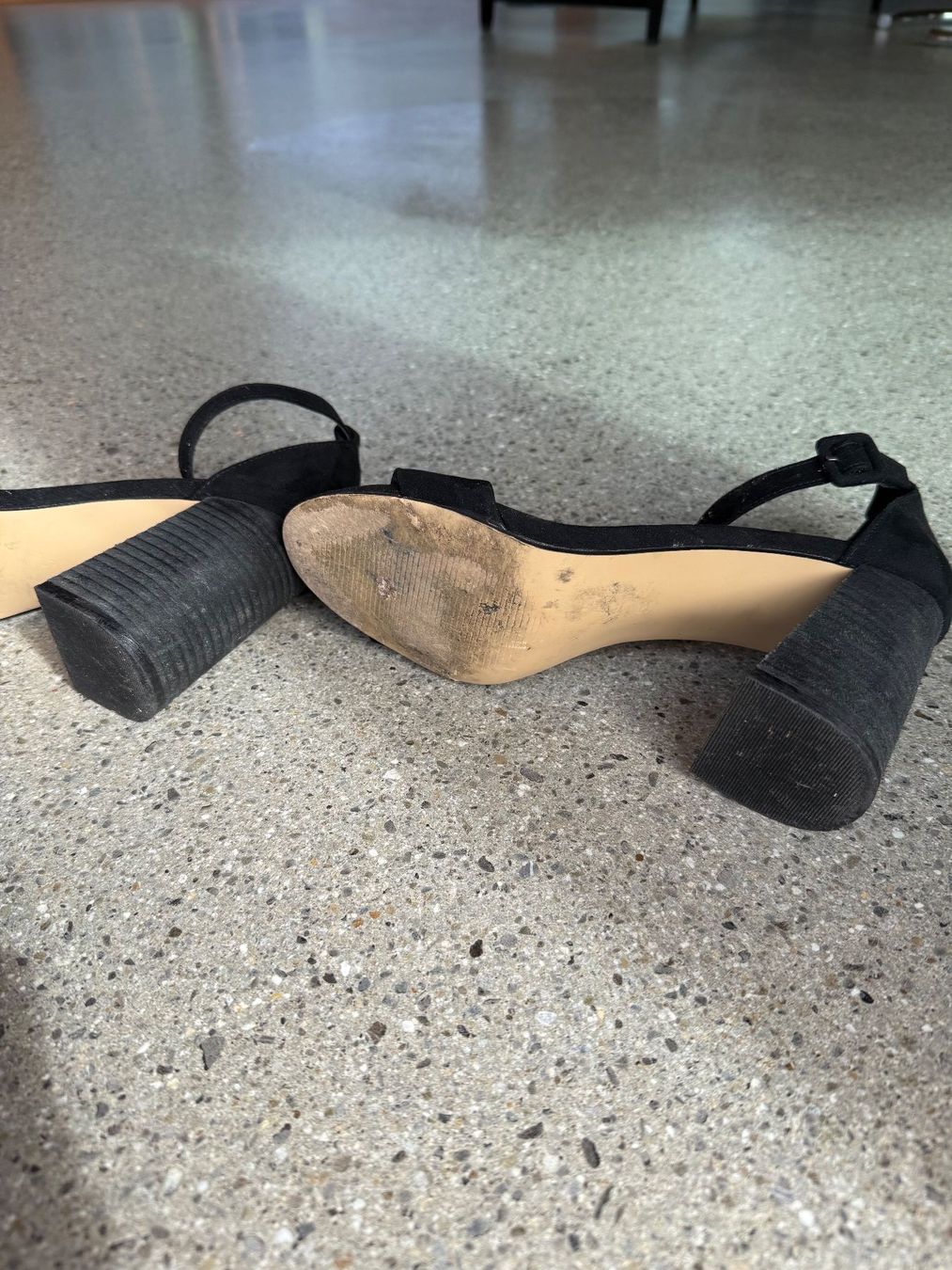 Dorothy Perkins Damenschuhe: Dorothy Perkins schwarze Blockabsatz-Sandalen – Gebraucht aus Brütten von Bettina_07 3