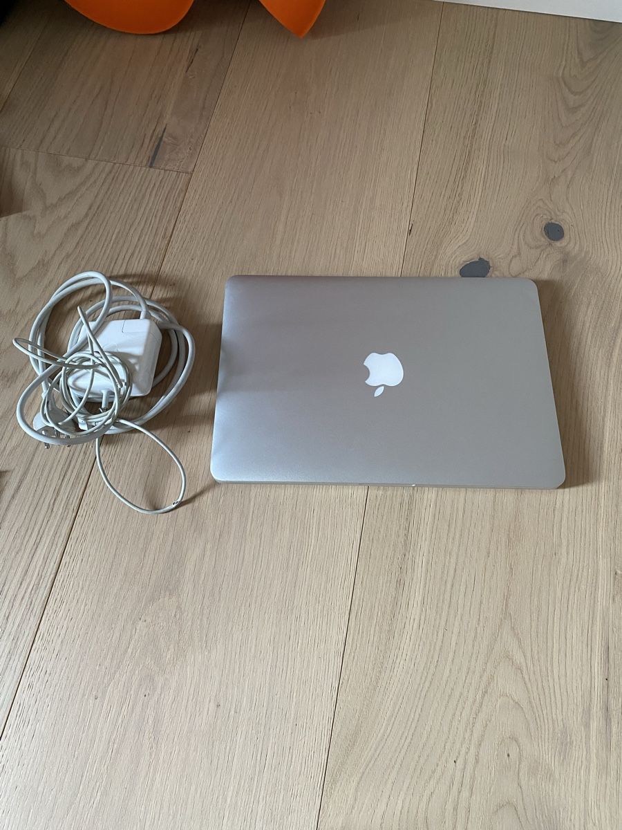 Apple Notebooks: MacBook Pro (8GB SSD, 13", early 2015) – Gebraucht aus Solothurn von damomami 1