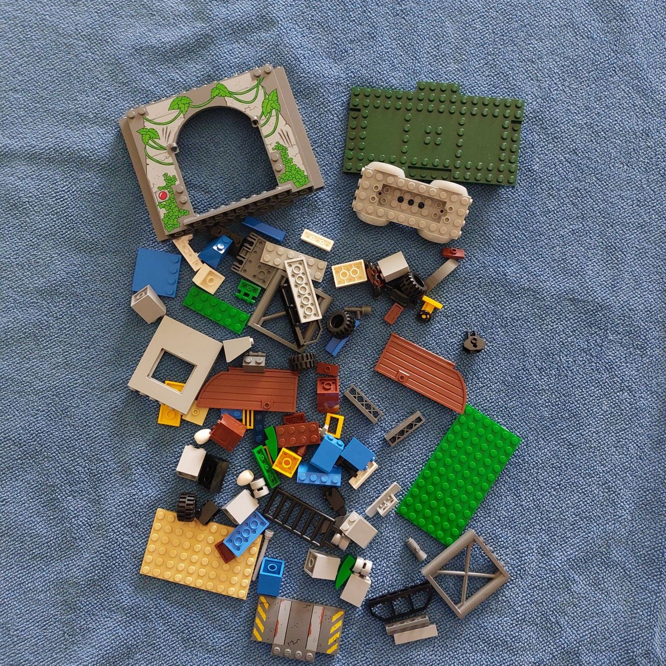 Lego Kit di costruzioni: LEGO 10758 – Usato da Uetikon am See venduto da Peter_von_Lanthen 1