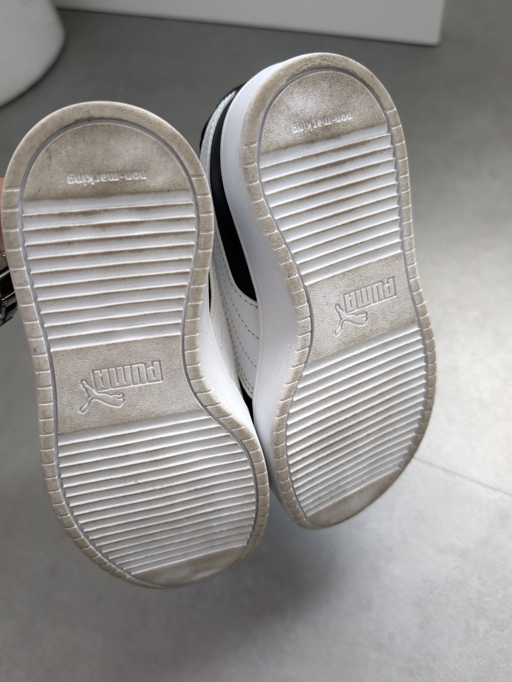 Puma Schuhe für Jungen: Puma Kinderschuhe schwarz Gr.31 – Gebraucht aus Kaisten von gra_7v6b 3