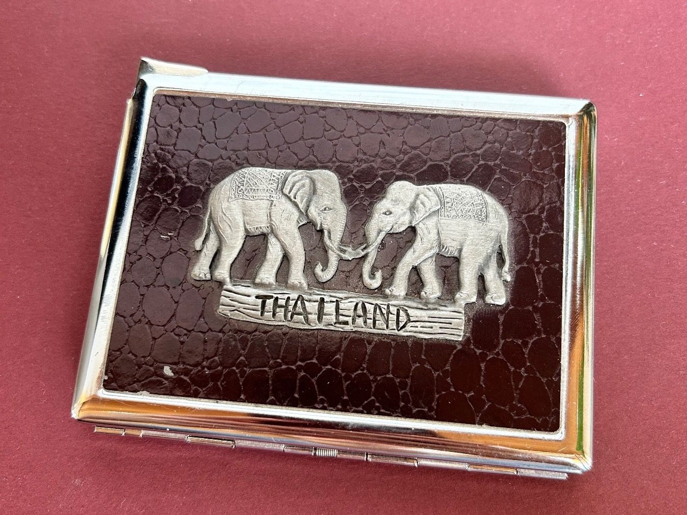 Sonstige Tabakwaren: Zigarettenetui Elefant Thailand – Gebraucht aus Laufen von Bellavitaboom