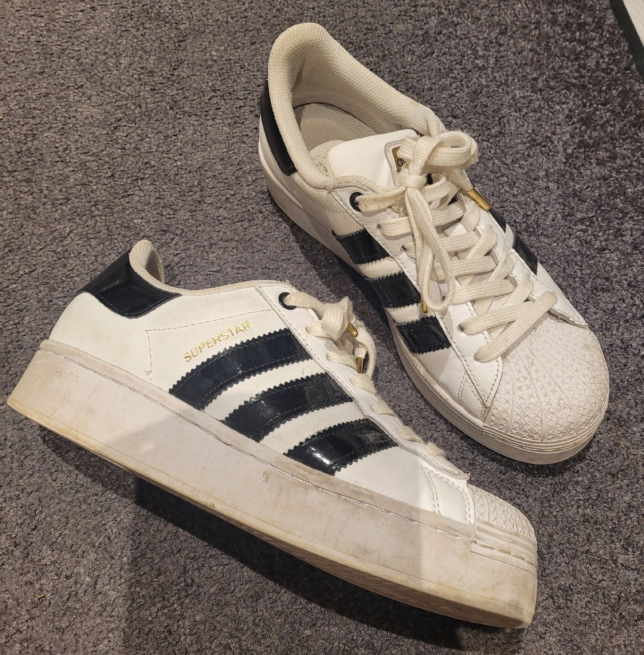 Adidas Scarpe da donna: ADIDAS SUPERSTAR N. 40 – Usato da Giubiasco venduto da A.B00