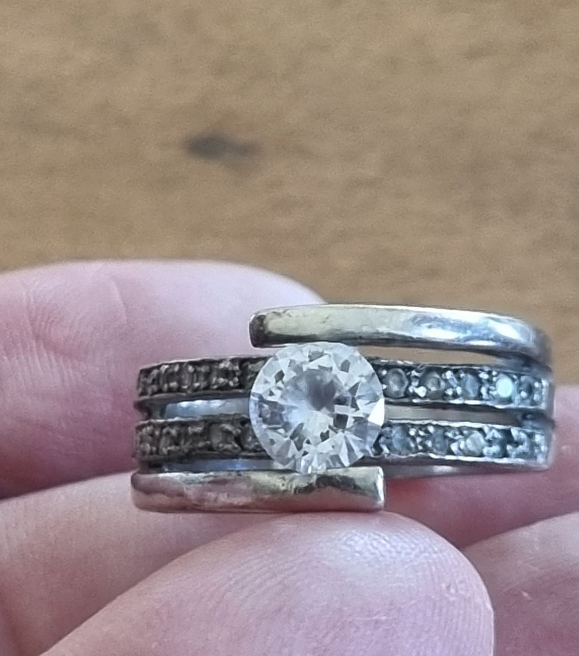 Ringe: Schöner 925 Silber Ring mit Zirkonia – Gebraucht aus Beckenried von lou_two