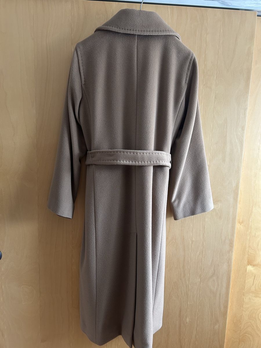 Max Mara Cappotti: MAX MARA Wolle Mantel Gr.42 – Nuovo (secondo la descrizione) da Oftringen venduto da Odessa65 1