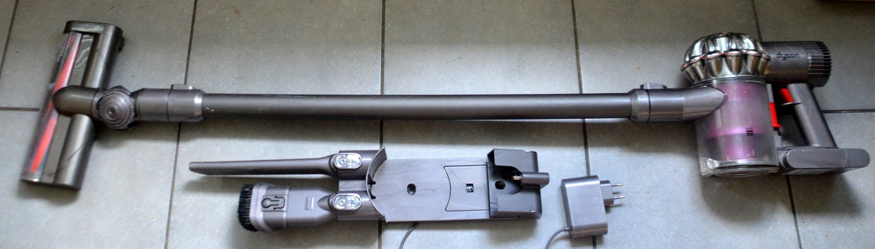 Dyson Staubsauger & Zubehör: Staubsauger Dyson V6 aspirateur – Gebraucht aus Collonges von arashee 2
