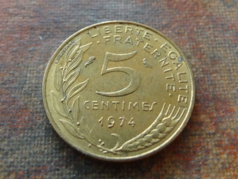 Tutti le monete: FRANCE  5 Centimes  1974 – Usato da Romanel-sur-Lausanne venduto da Swift13