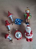 7 grössere Glas Weihnachtskugeln. Gem. Bildern