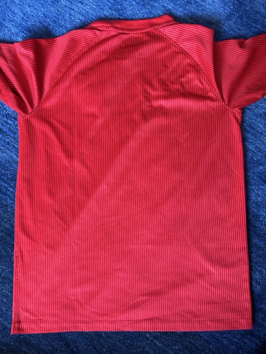 Nike Scarpe, pantaloni & magliette da ginnastica: Nike Trikot England 146/152  – Usato da Liebefeld venduto da nurseli 1