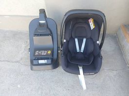 Babyschale Maxi Cosi inkl. Isofix Basisstation