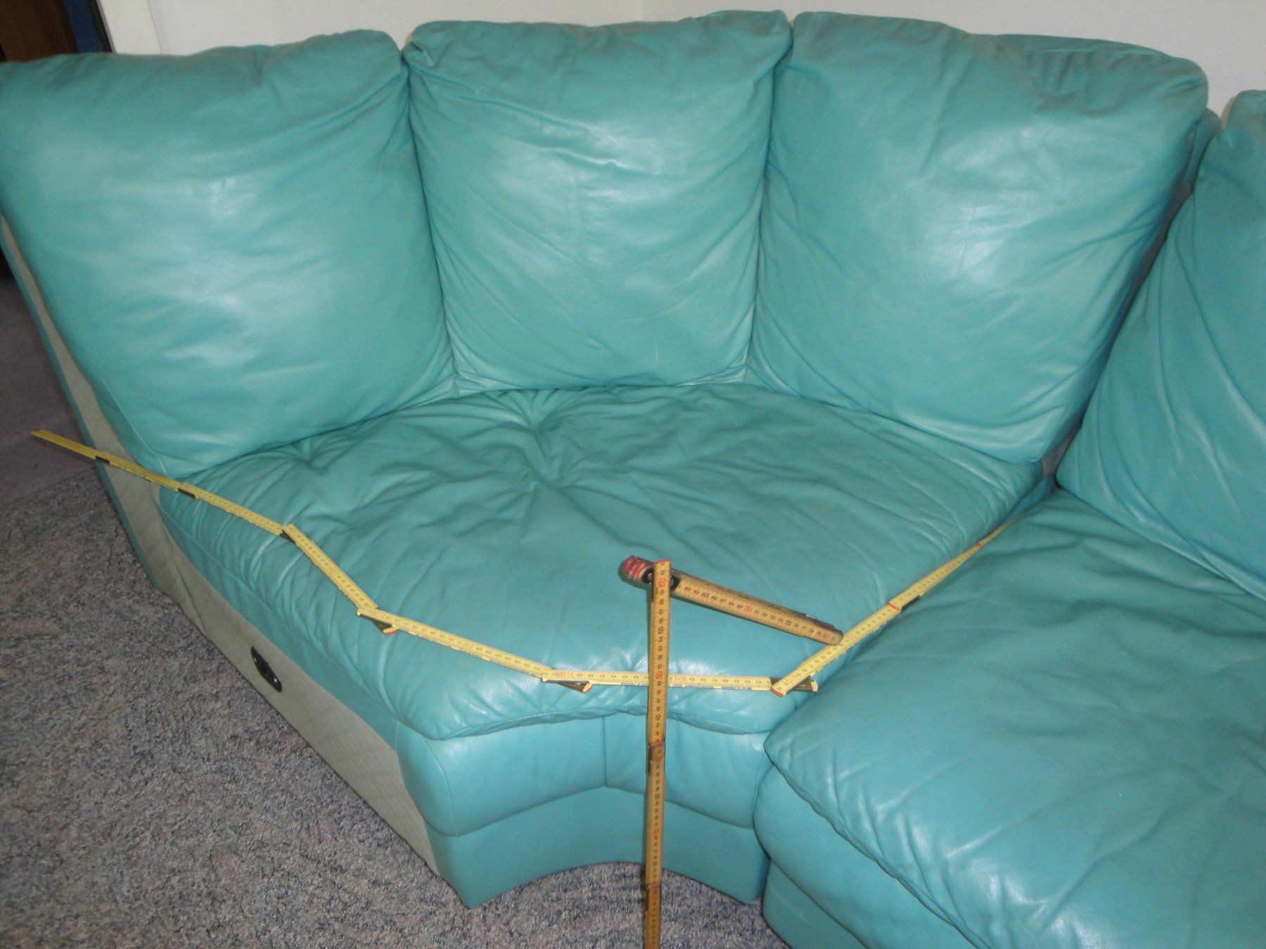 Divani: Polstergruppe Teile mit Ecke, 2er Sofa, Hocker mintgrün. – Usato da Oberentfelden venduto da casa55 1