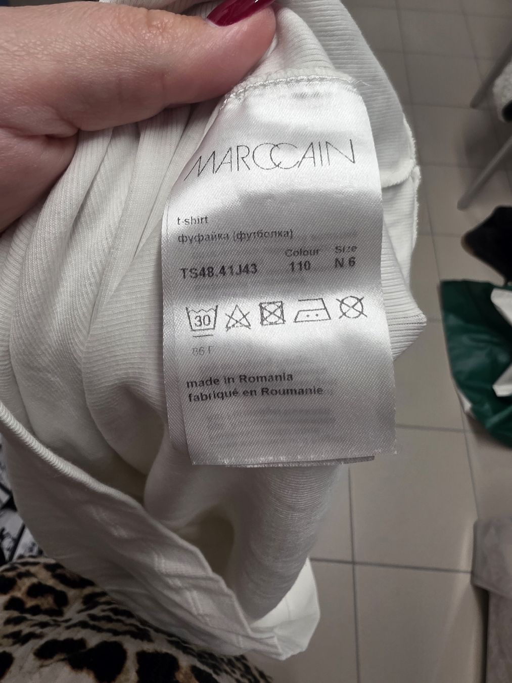 Marc Cain Pullover & Sweatshirts: Marc Cain Shirt N5 – Neu (gemäss Beschreibung) aus Berg TG von lisboa.sky 1