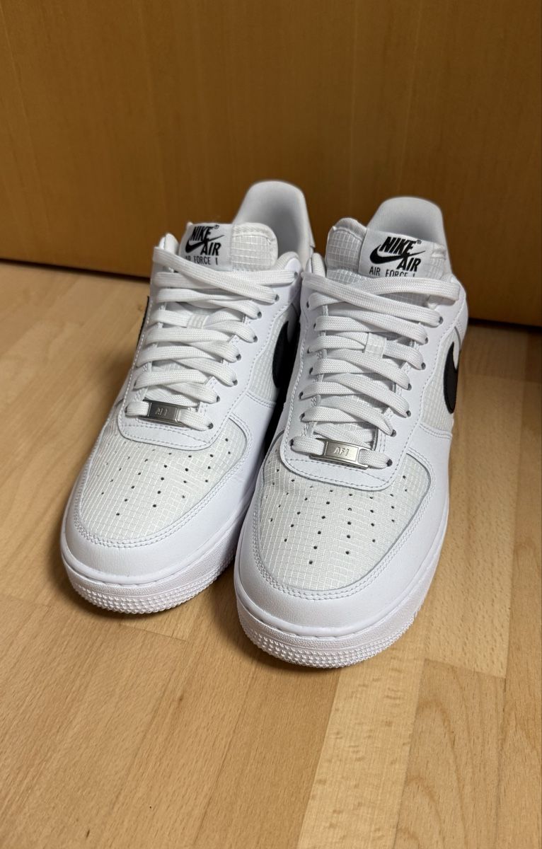 Nike Scarpe da uomo: Nike Air Force 1 White Tech gr 43 – Nuovo (secondo la descrizione) da Muhen venduto da mauyo 2