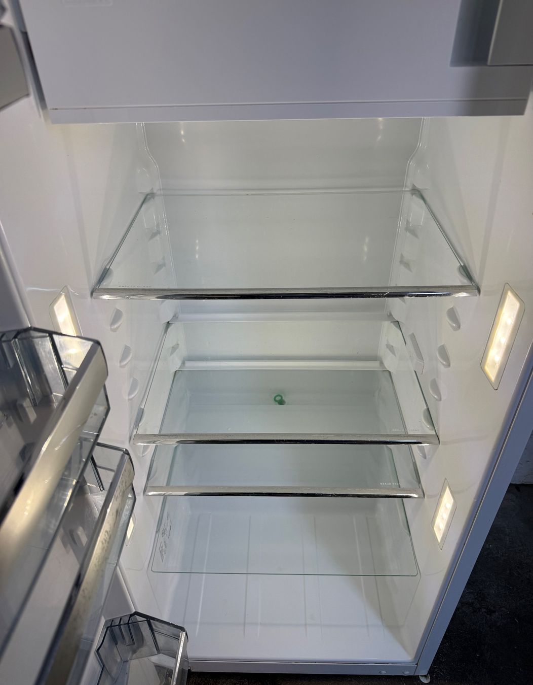 Electrolux Frigoriferi: Electrolux A+++  H127 Eibaukühlschrank – Usato da Kloten venduto da top2000 4