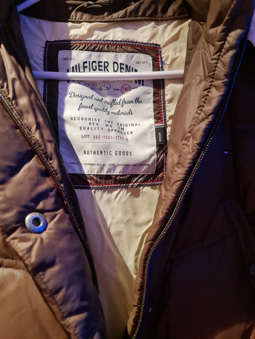 Tommy Hilfiger Cappotti: Daunenmantel Hilfiger Gr.M – Usato da Itingen venduto da bea_bxv5 1