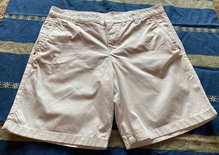 Damen-Shorts ESPRIT weiss, Gr. 38, sehr guter Zustand