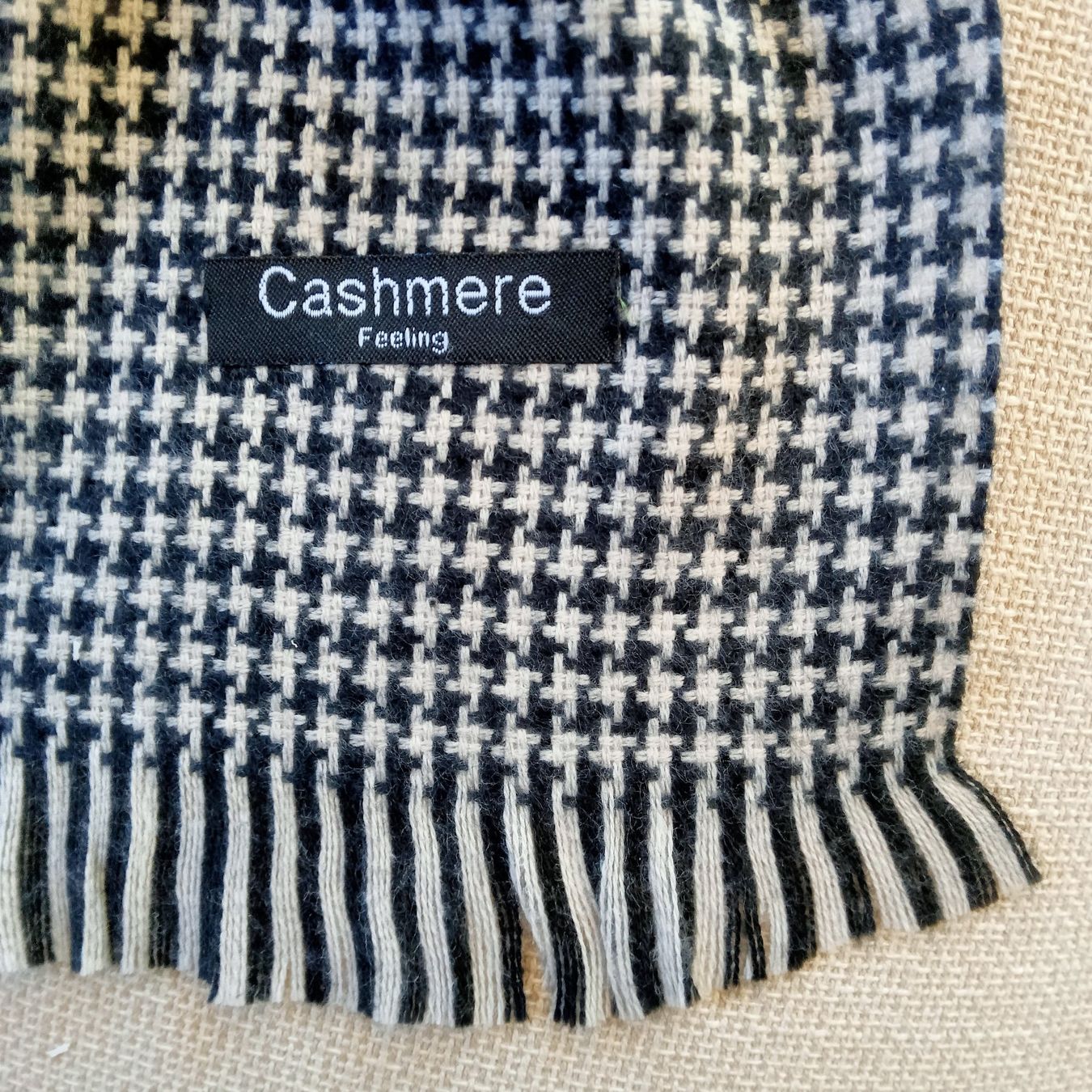 Foulard & Sciarpe: Extra breites, kuschelig warmes Schaltuch Schal – Nuovo e nell'imballaggio originale da Baden venduto da Gian_Lu 1
