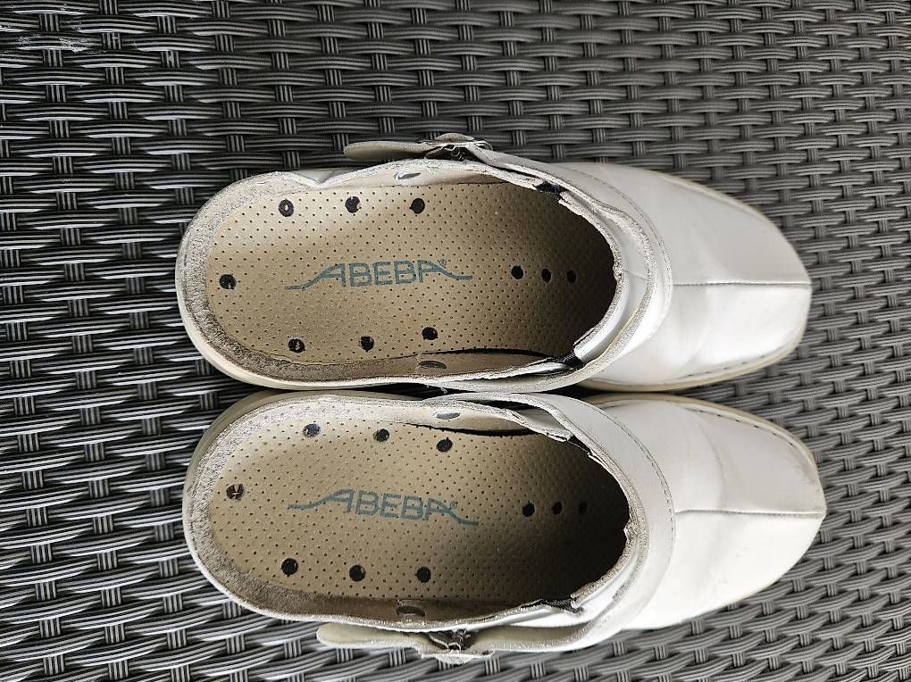 Damenschuhe: Abeba Berufsschuhe / Pflegeschuhe Gr. 40  weiss – Gebraucht aus Zürich von Elena231