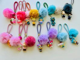 Schlüsselanhänger mit Bommel & Figuren (LaBubu, Hello Kitty.