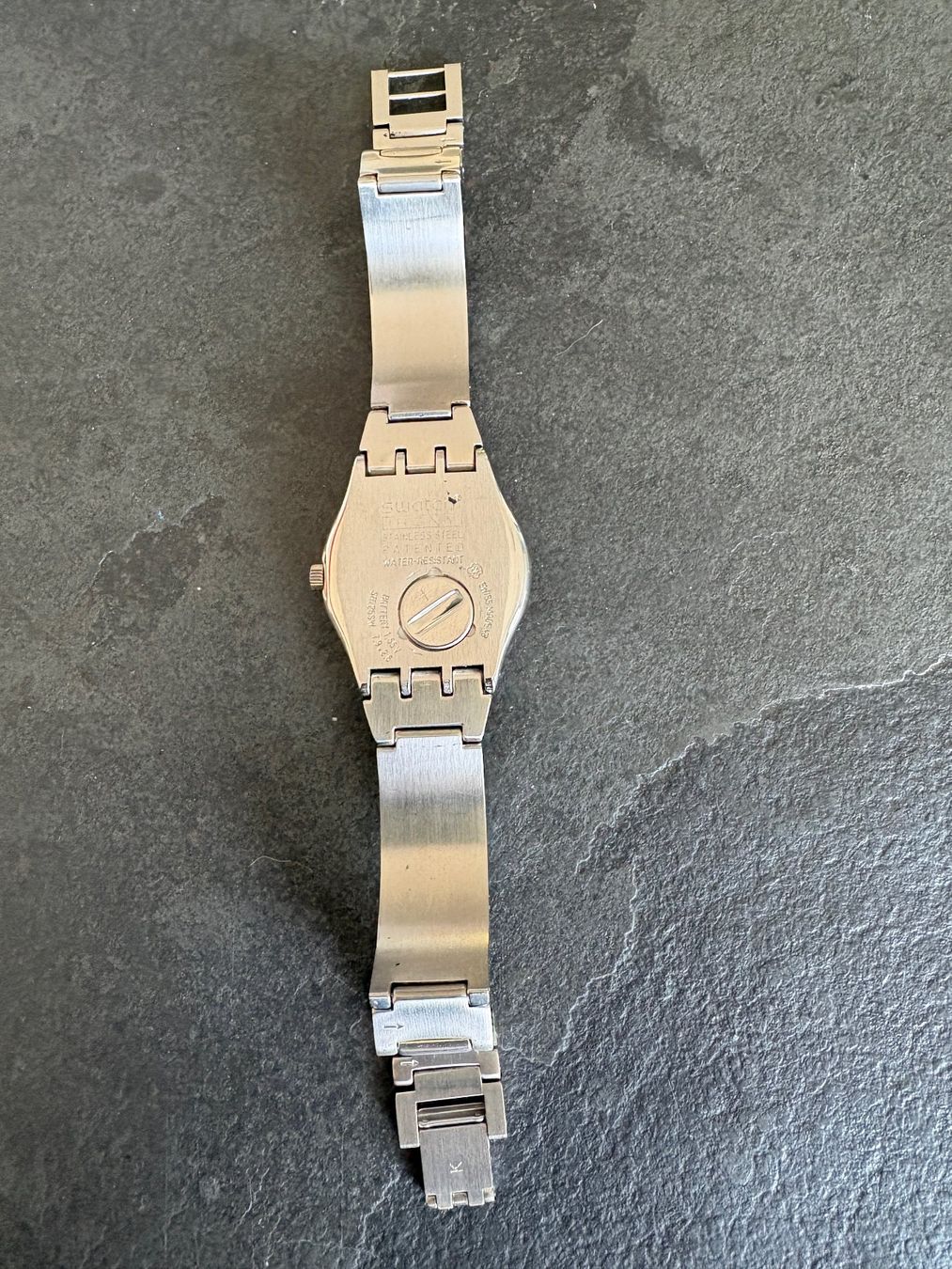 Swatch Orologi: Swatch Damenuhr Irony, elegantes Design – Usato da Kollbrunn venduto da Elbi5 1