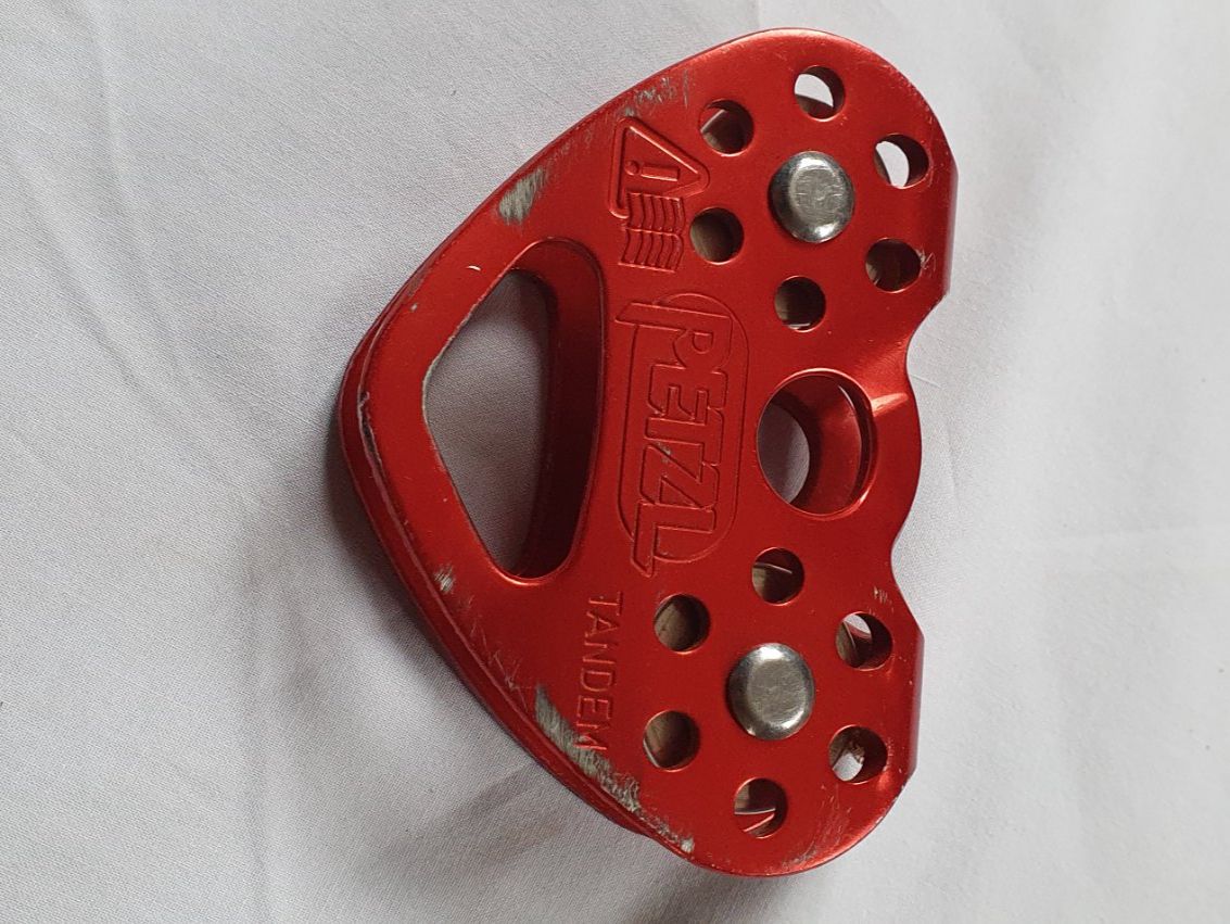 Attrezzatura da arrampicata: Petzl Tandem Doppelte Seilrolle – Usato da Läufelfingen venduto da jac_vp95 1