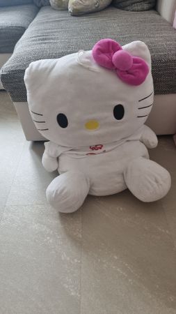 Hello Kitty Plüsch 