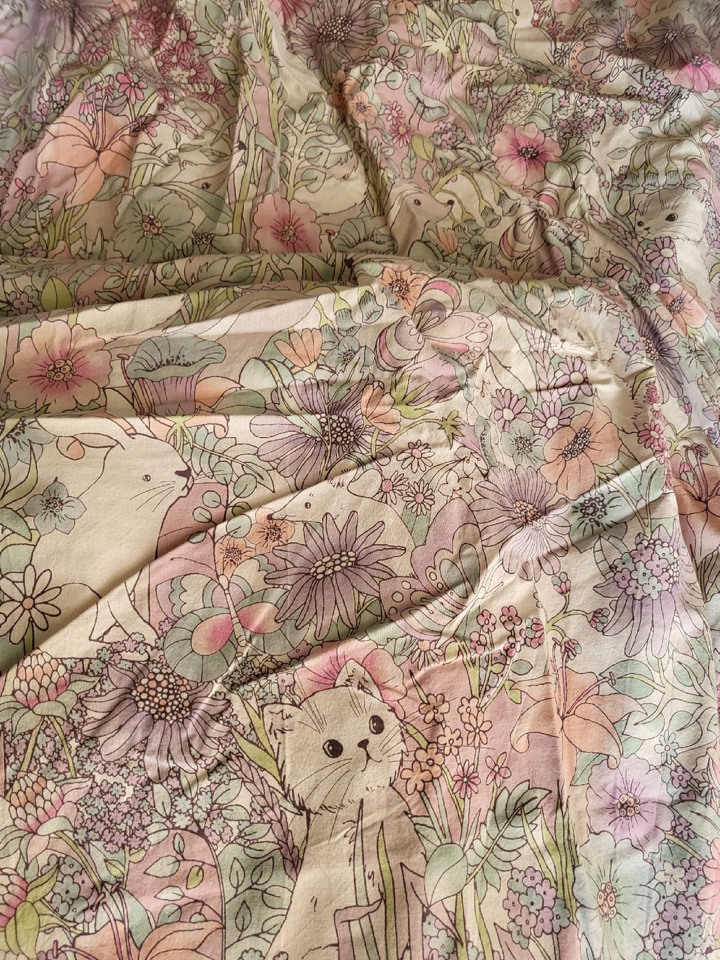 Couvertures: Bettwäsche Baumwolle Katzendesign rosa/violett  – D'occasion à Jona par ramona024 1