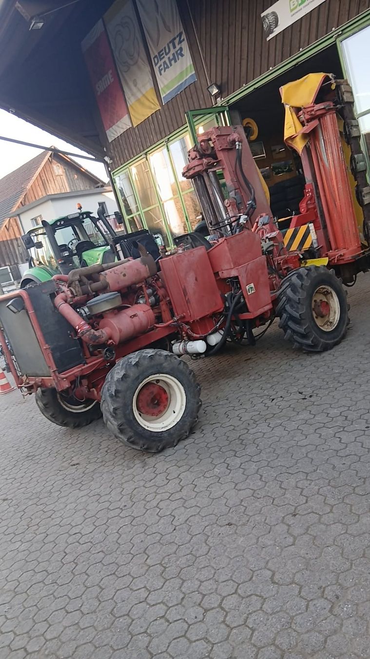 Deutz Trattori: Selbstfahrender Mähtrak mit 5m Arbeitsbreite – Usato da Wiliberg venduto da Deutzpower 4