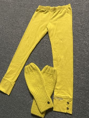 Leggins mit Stulpen/ Mütze 