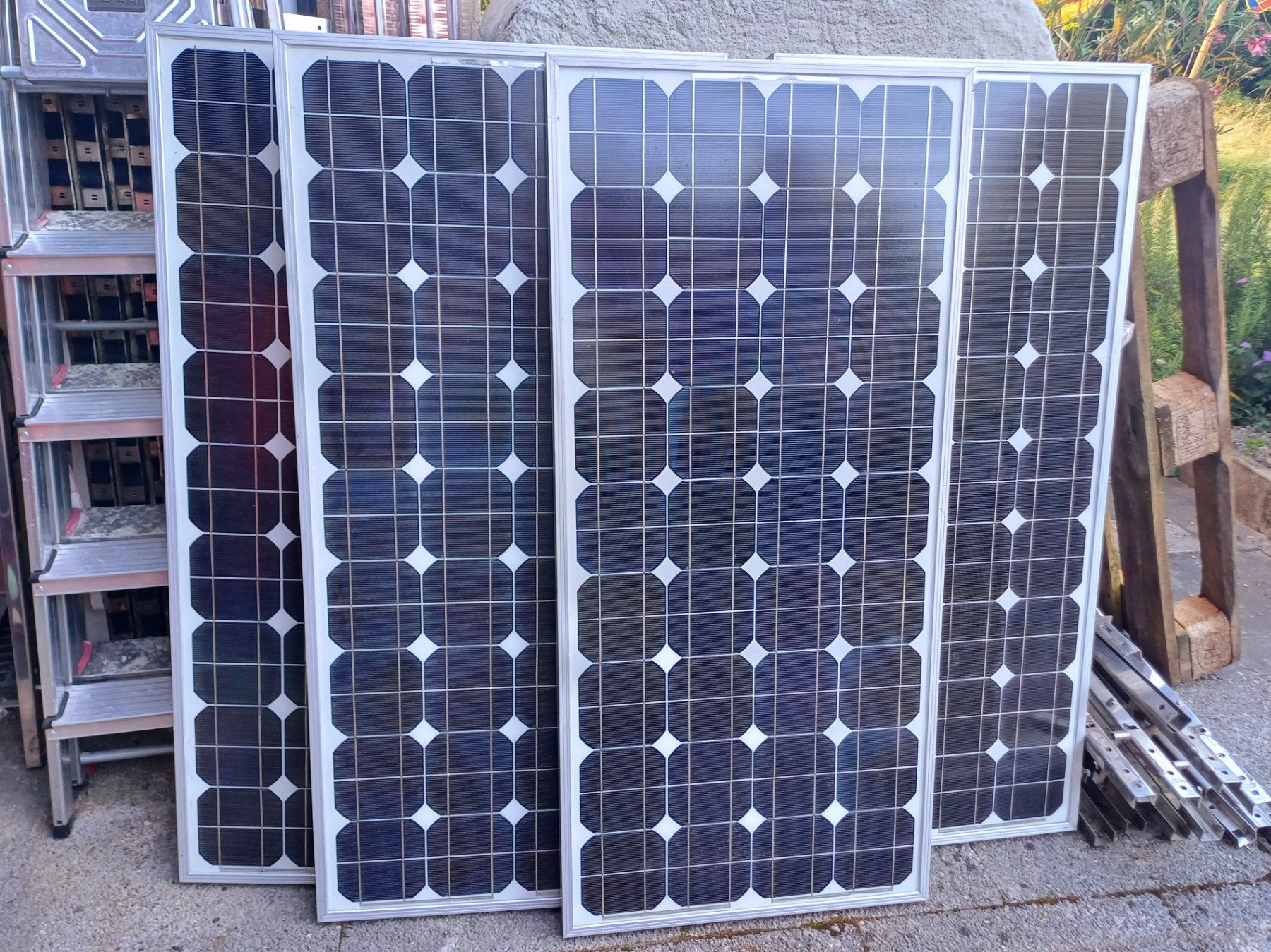 Megasol Dispositivi a energia solare: Solarmodul Set, 4 Stk. Megasol 70Watt – Usato da Kloten venduto da Juanita3 1