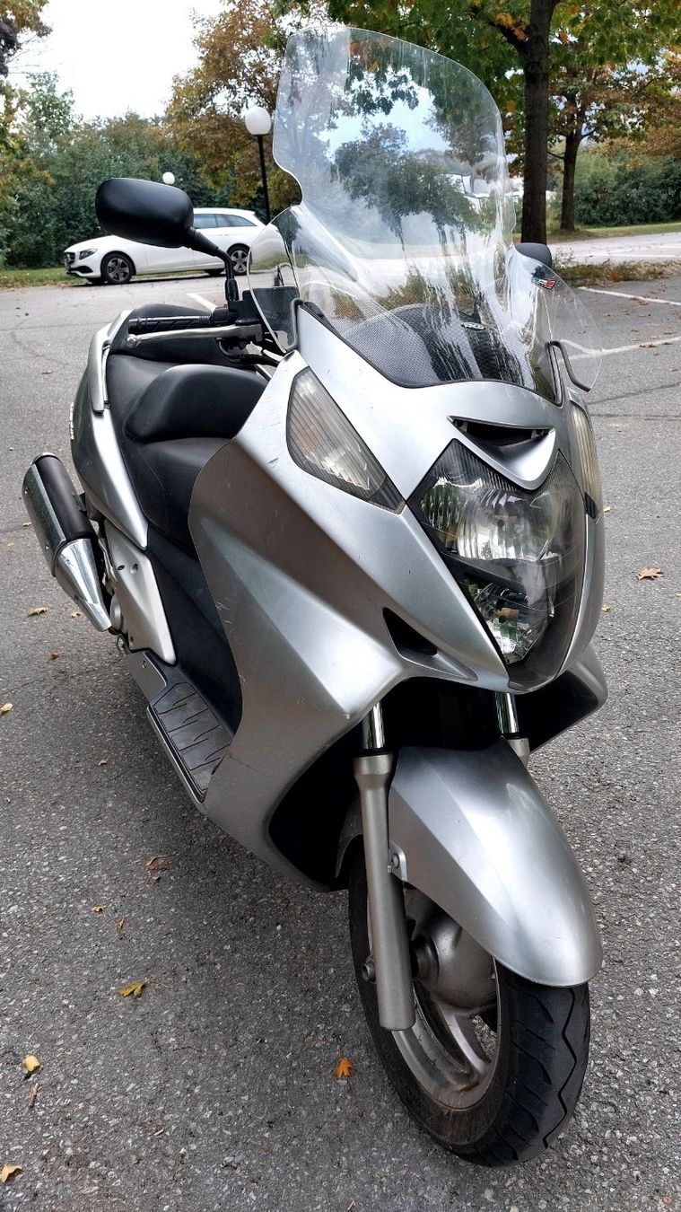Honda Scooter: Honda FJS600 – Usato da Grône venduto da Neurohr
