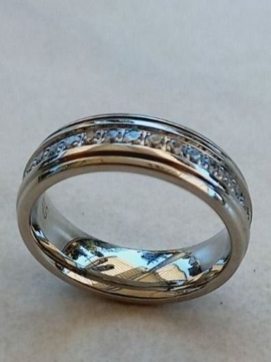 Ringe: Fingerring, Edelstahl Grösse 58 – Neu und originalverpackt aus Winistorf von acreativ