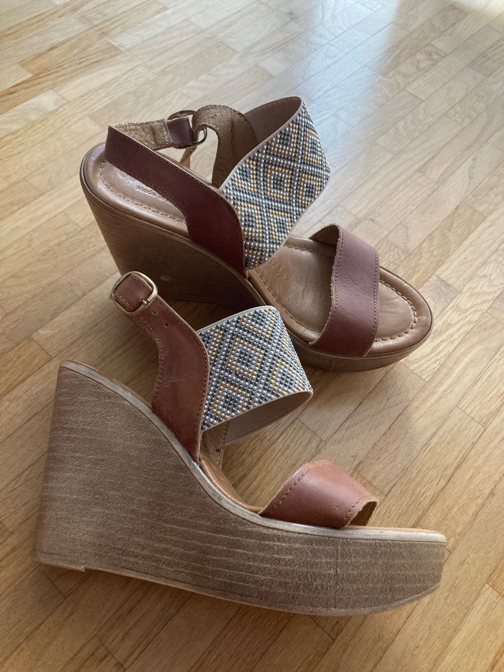 Scarpe da donna: Sommer-Sandalen, Gr. 36 – Usato da Schlieren venduto da cotopaxi06