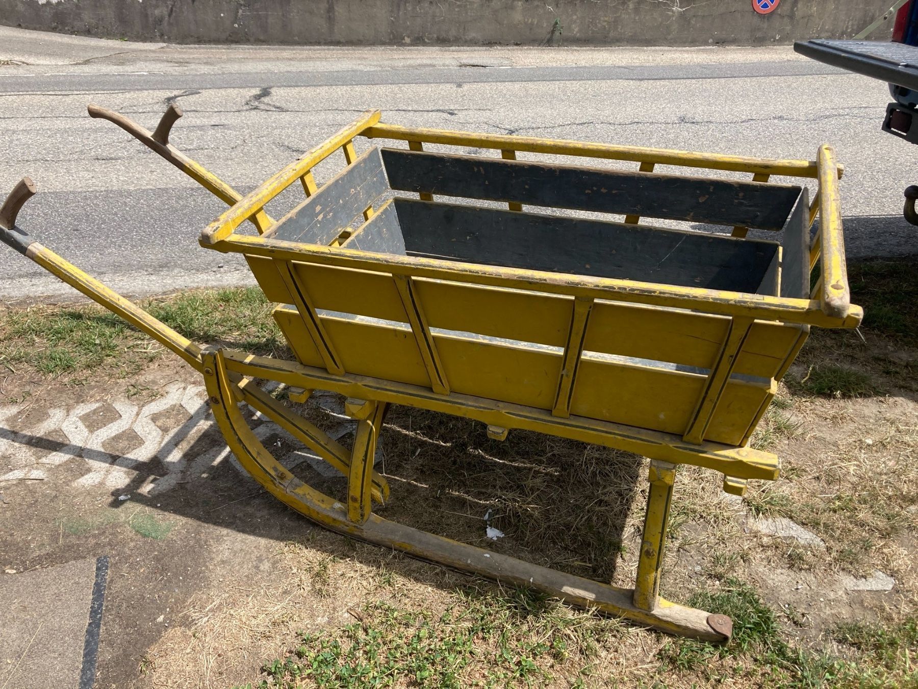 Slitta: Gryon  Poste luge Schlitten Roddelschlitten Post PTT – Usato da St-Cierges venduto da LeRegain 1