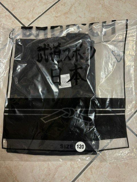 Hosen: Kampfsporthose schwarz Grösse 120 – Neu und originalverpackt aus Oberglatt ZH von Tiger5Dragon 1