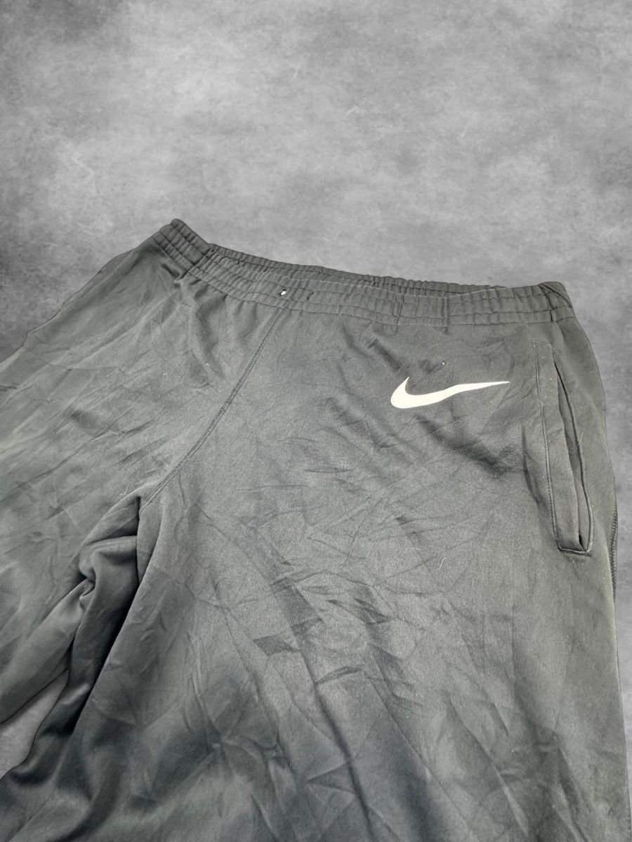Nike Pantaloni: Nike sweatpants – Usato da Erlinsbach SO venduto da TogaResell 1