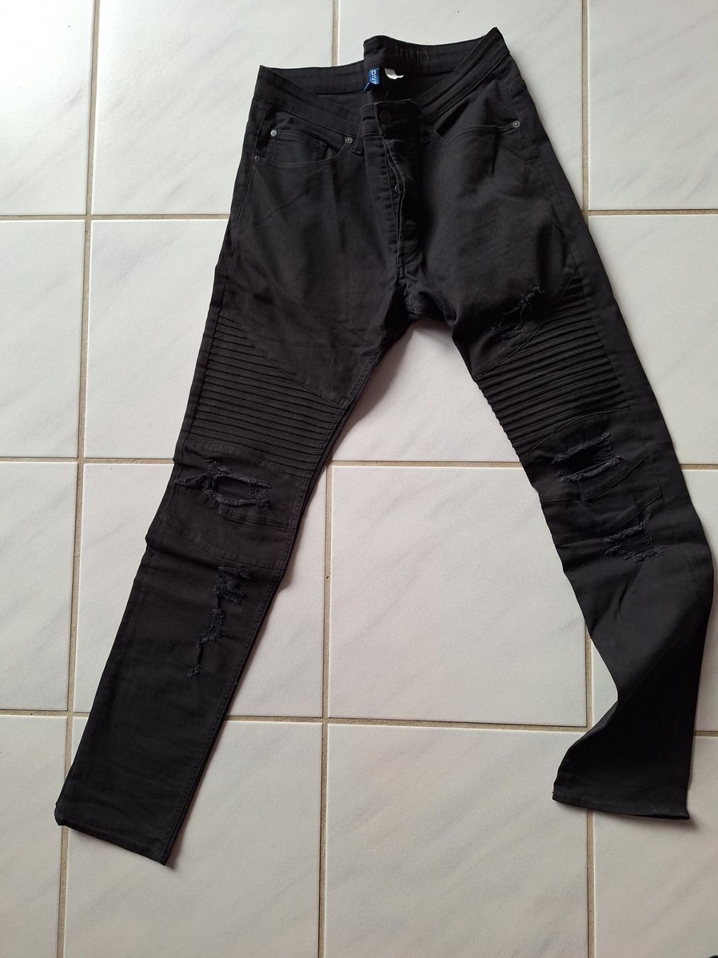 H&M Pantaloni: Skinny Hose, H&M, Gr. 33 – Usato da Eiken venduto da Lashar